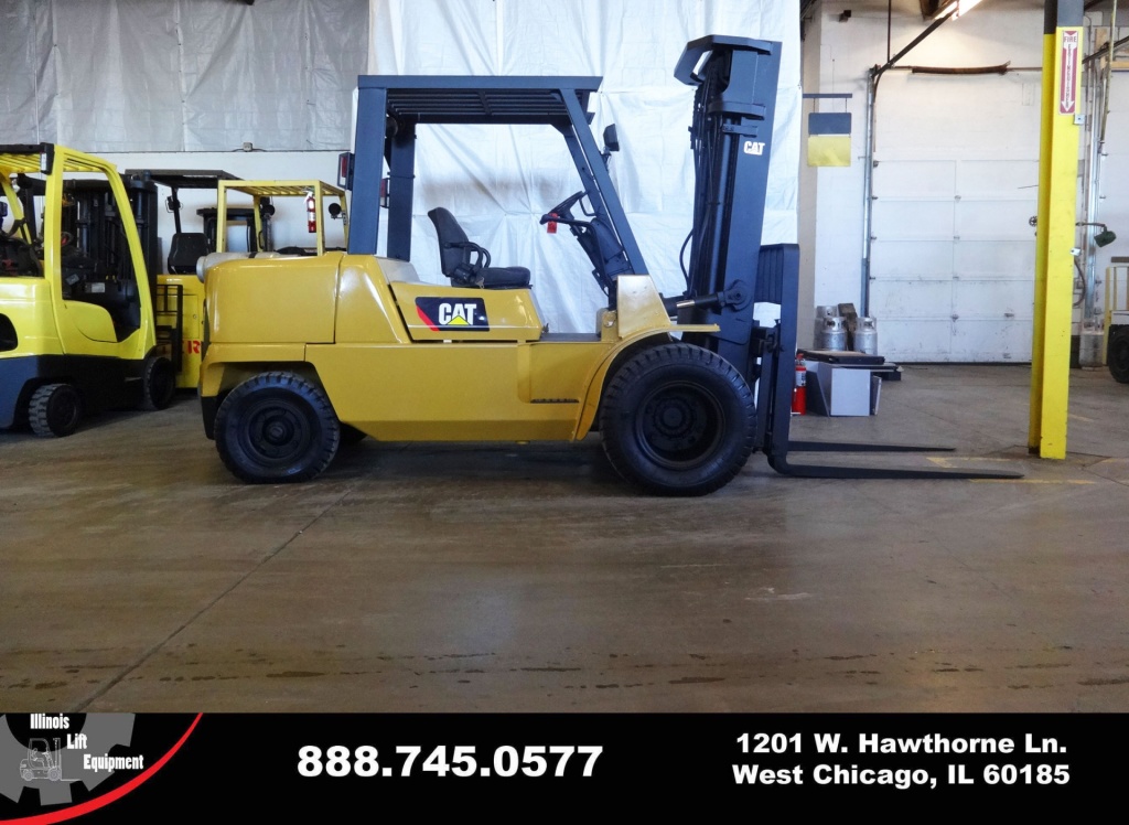 2002 Caterpillar DP50K Forklift on Sale in Wisconsin