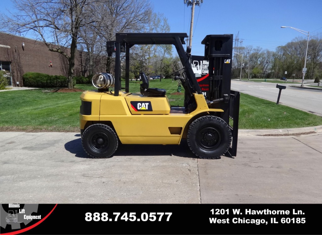 1997 Caterpillar GP40 Forklift on Sale in Wisconsin