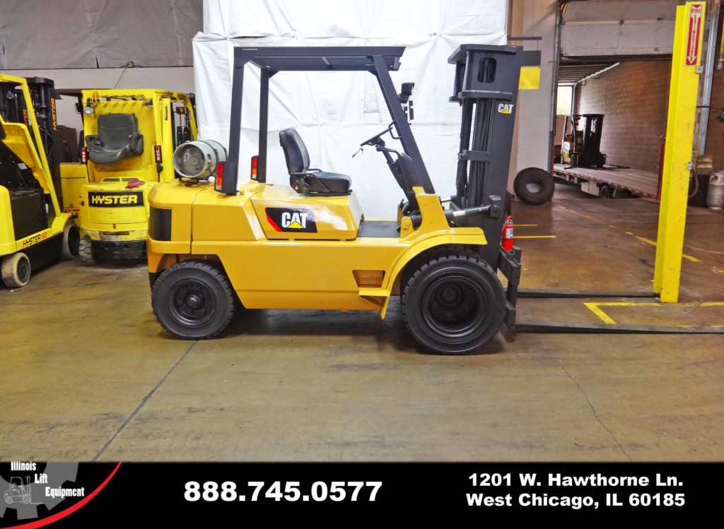 1998 Caterpillar GP40 Forklift on Sale in Wisconsin