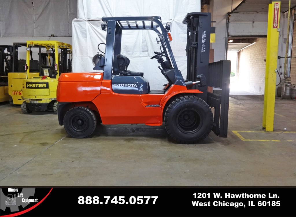 2002 Toyota 7FGAU50 Forklift On Sale in Wisconsin