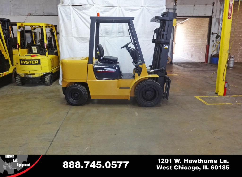 2003 Caterpillar GP30K Forklift on Sale in Wisconsin