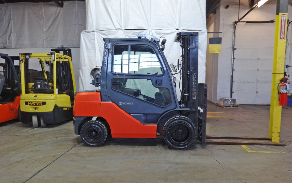  2012 Toyota 8FGU30 Forklift on Sale in Wisconsin