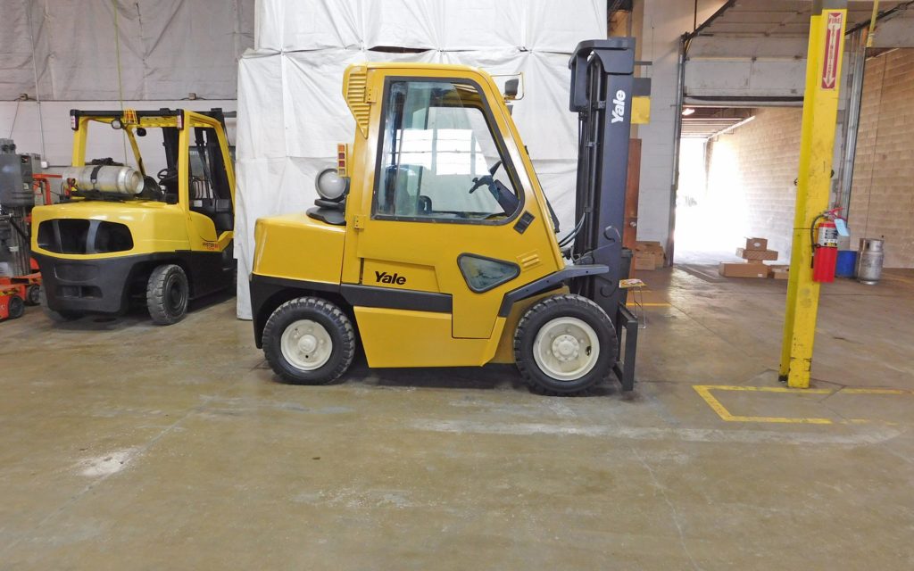  1999 Yale GLP090 Forklift on Sale in Wisconsin