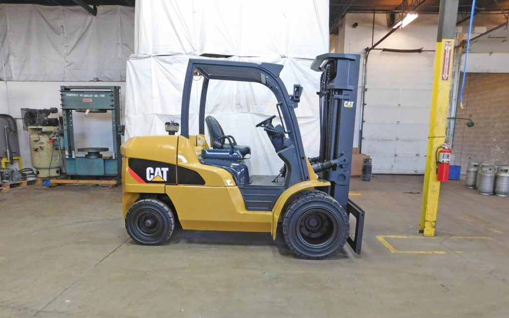  2010 Caterpillar PD10000 Forklift on Sale in Wisconsin