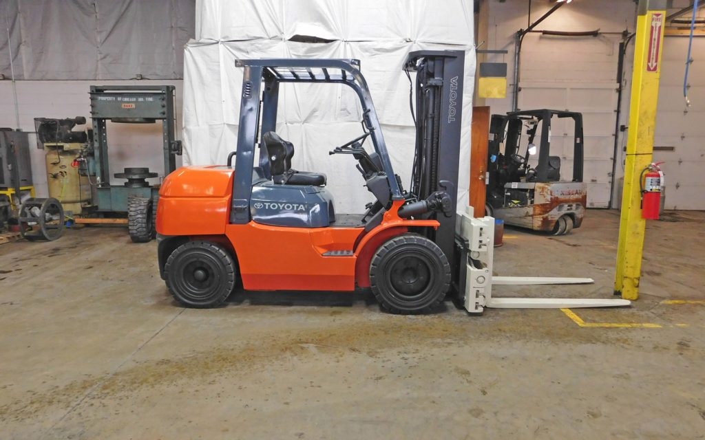  2012 Toyota 7FDU35 Forklift On Sale in Wisconsin