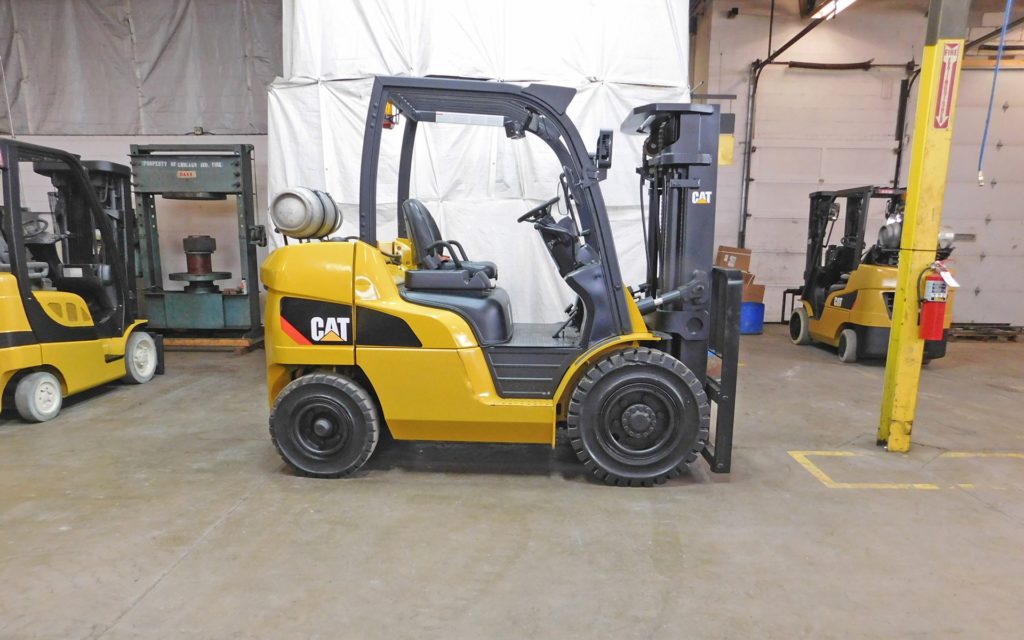  2011 Caterpillar P8000 Forklift on Sale in Wisconsin