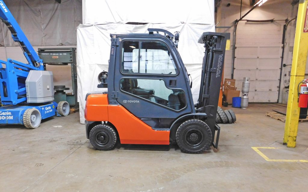 2011 Toyota 8FGU25 Forklift on Sale in Wisconsin